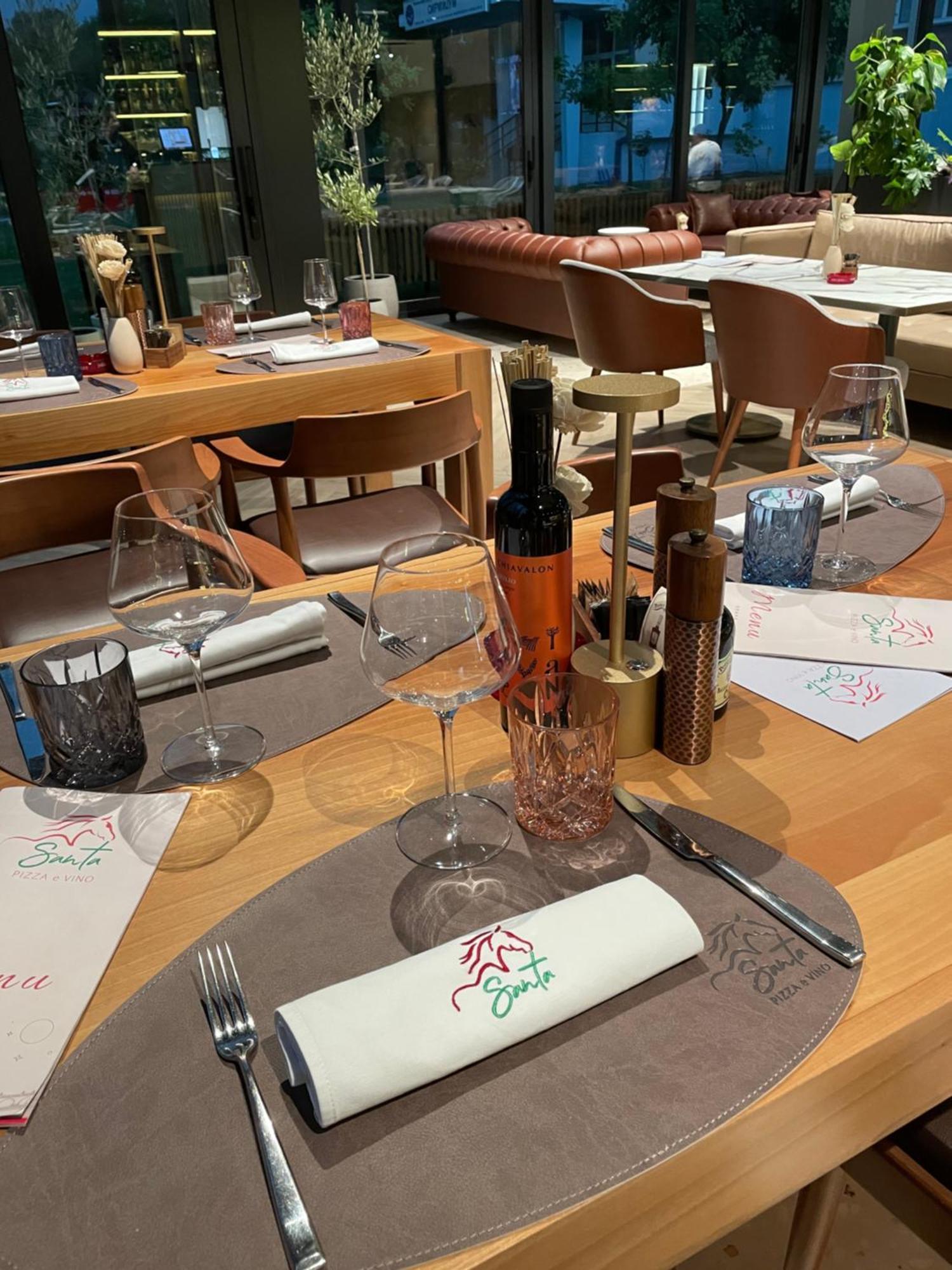 Santa Villa & Restaurant Sremska Mitrovica Ngoại thất bức ảnh
