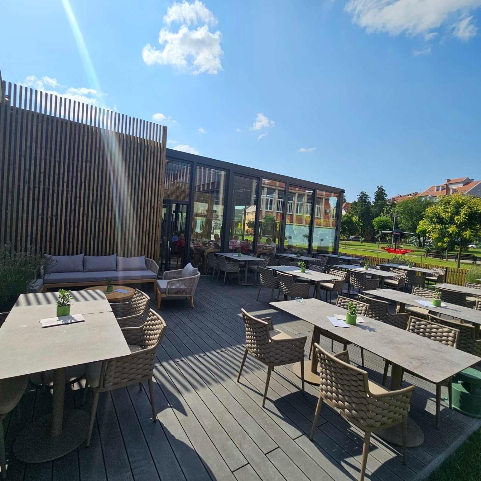 Santa Villa & Restaurant Sremska Mitrovica Ngoại thất bức ảnh